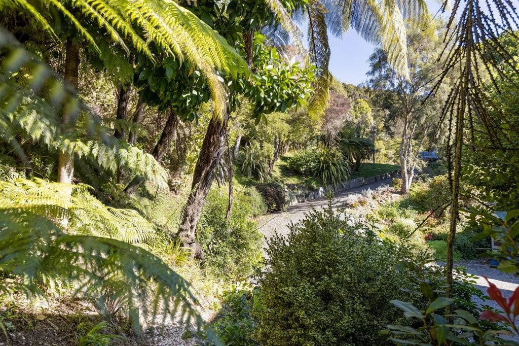 700 Moetapu Bay Road, Picton - Carousel 38