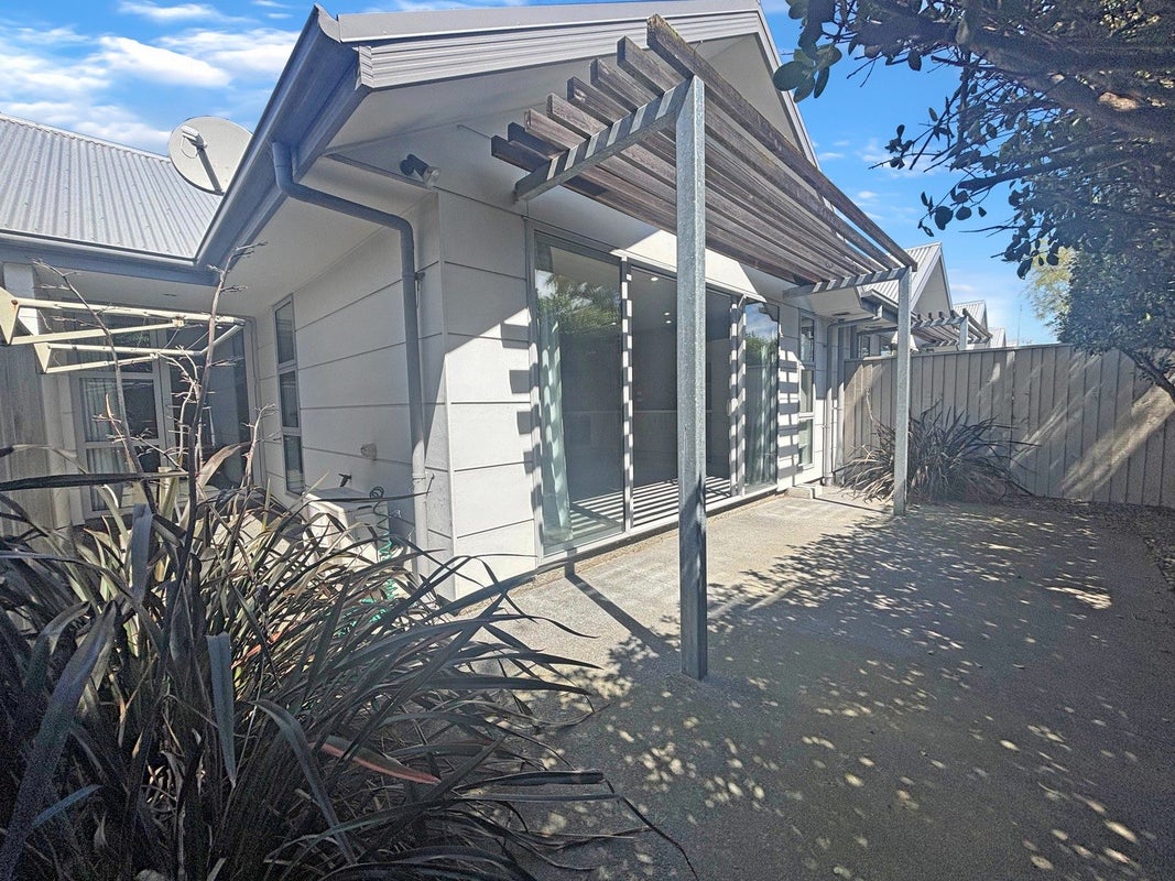 11C Clarence Street South, Addington, Christchurch - Carousel 15