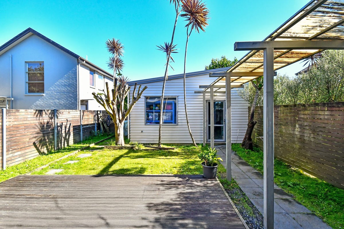 4 Reins Road, Takanini, Papakura, Auckland - Carousel 2