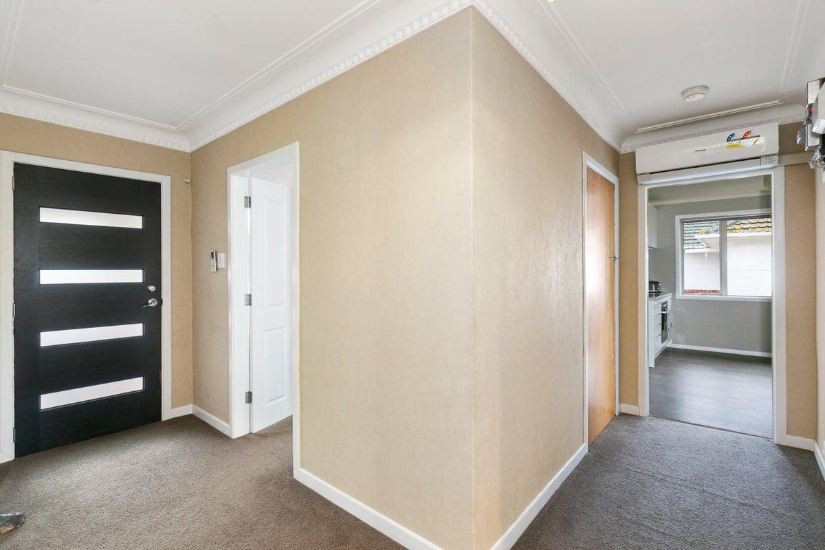 38 Martin Road, Fairfield, Dunedin - Carousel 2
