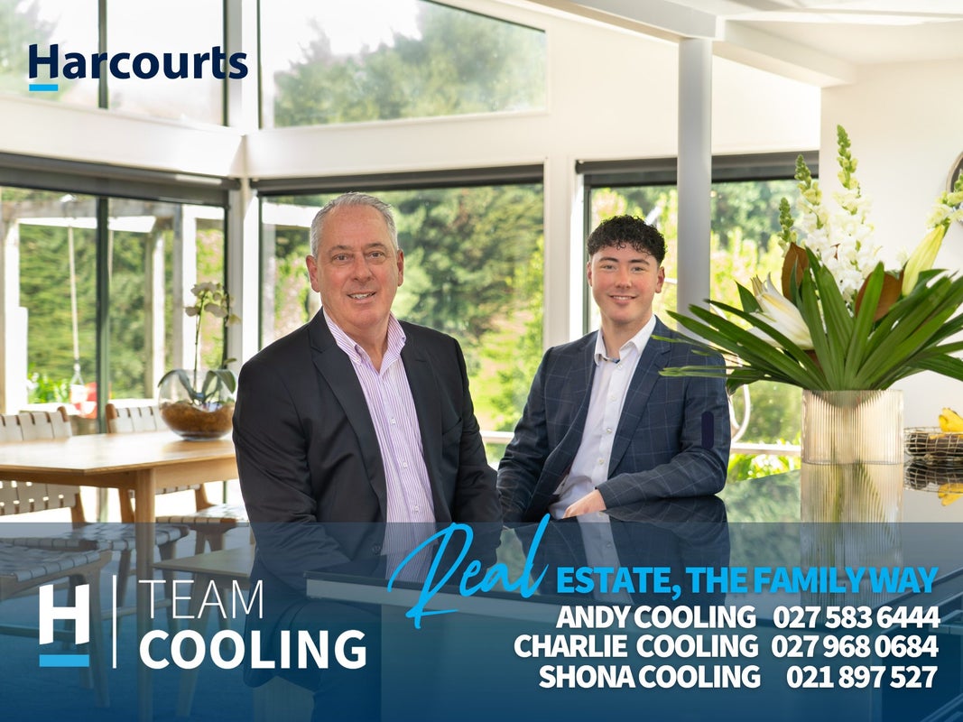 1 Woolwich Close, Whitby, Porirua - Carousel 33