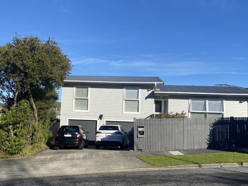 9 Renoir Avenue, Belmont, Lower Hutt - Carousel 1