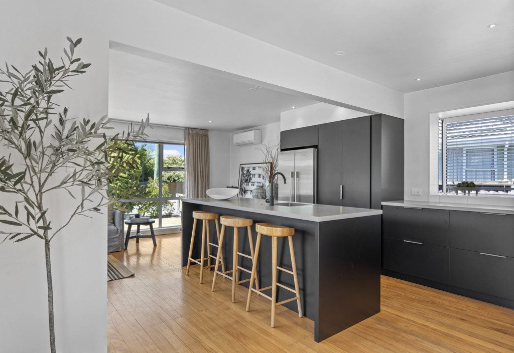 23 Leo Street, Bishopdale, Christchurch - Carousel 2