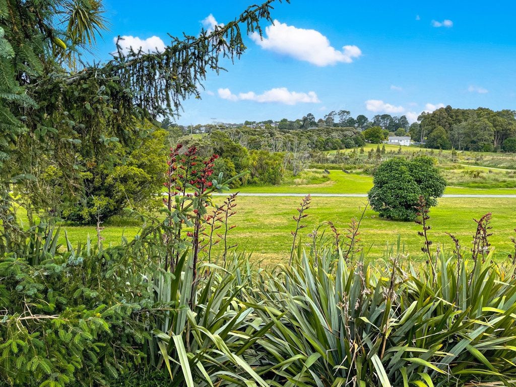 2/119 Grand Drive, Remuera, Auckland - Carousel 1