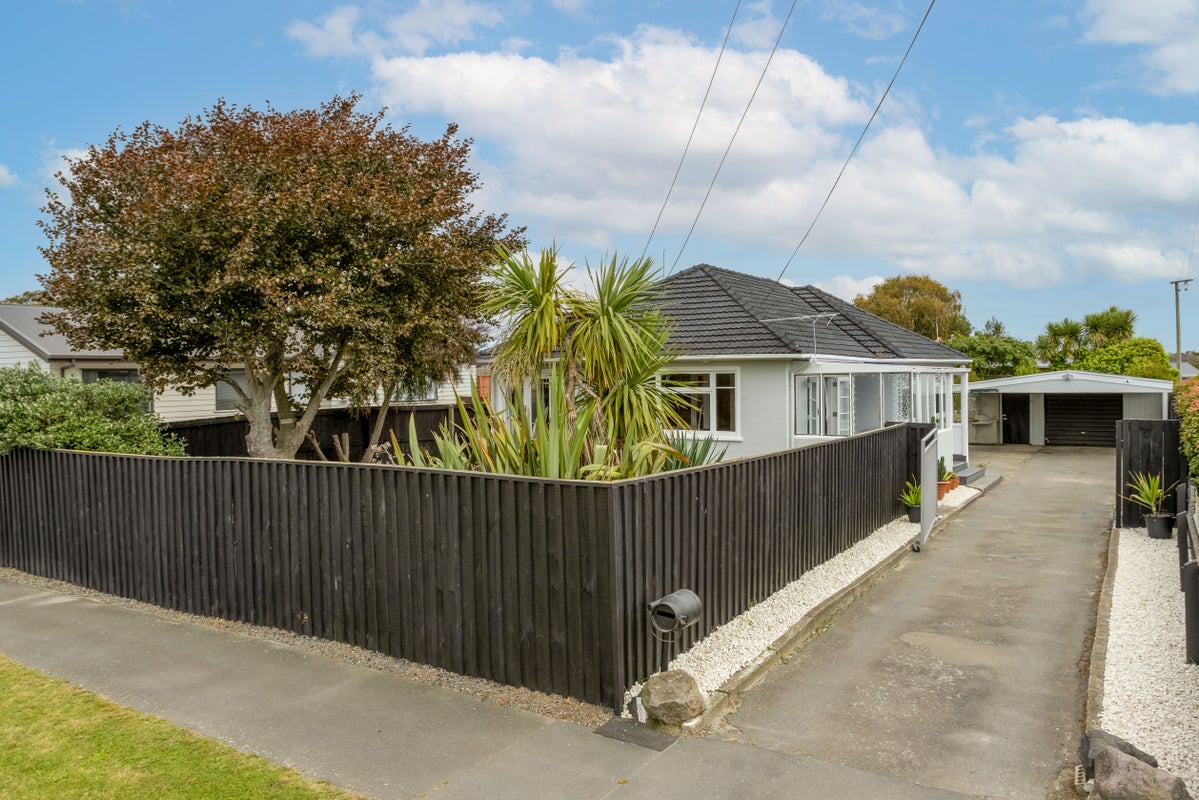 130 Baker Street, New Brighton, Christchurch - Carousel 1