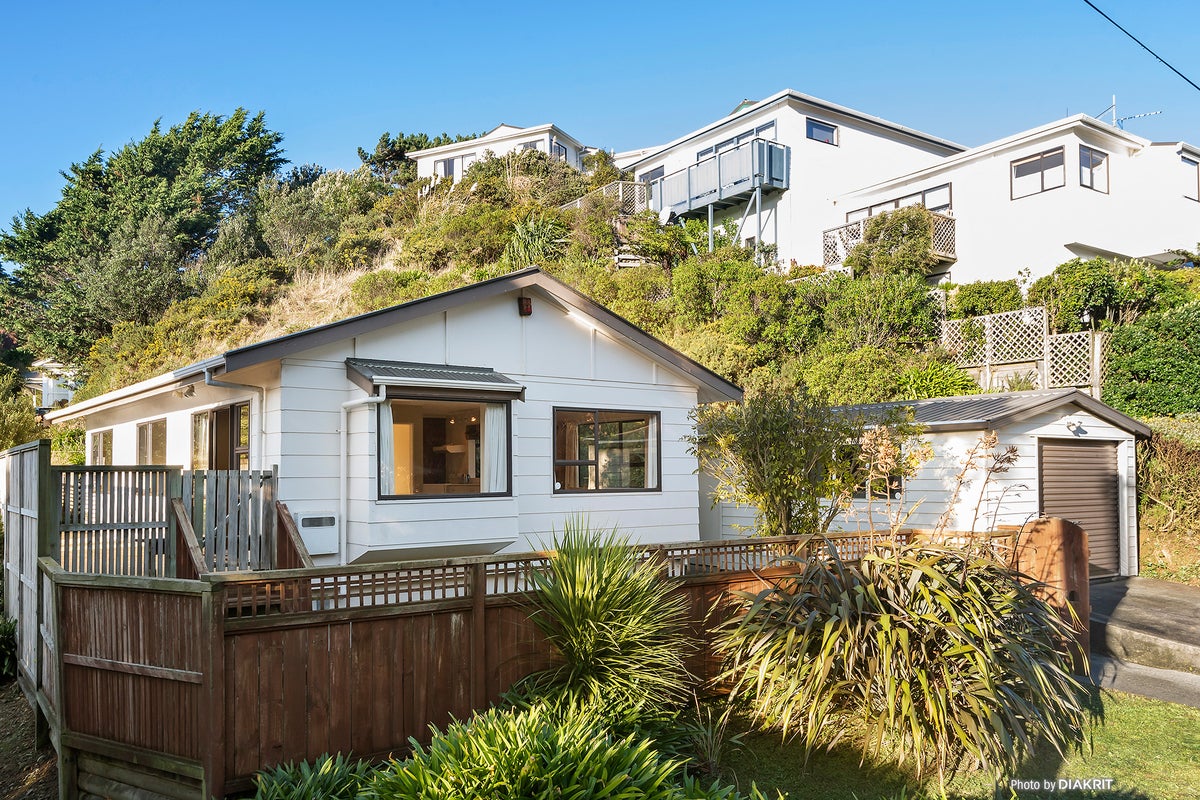 136 Ironside Road, Johnsonville, Wellington - Carousel 2
