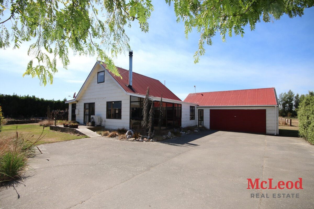 32 Murdochs Road, Newland, Ashburton - Carousel 1
