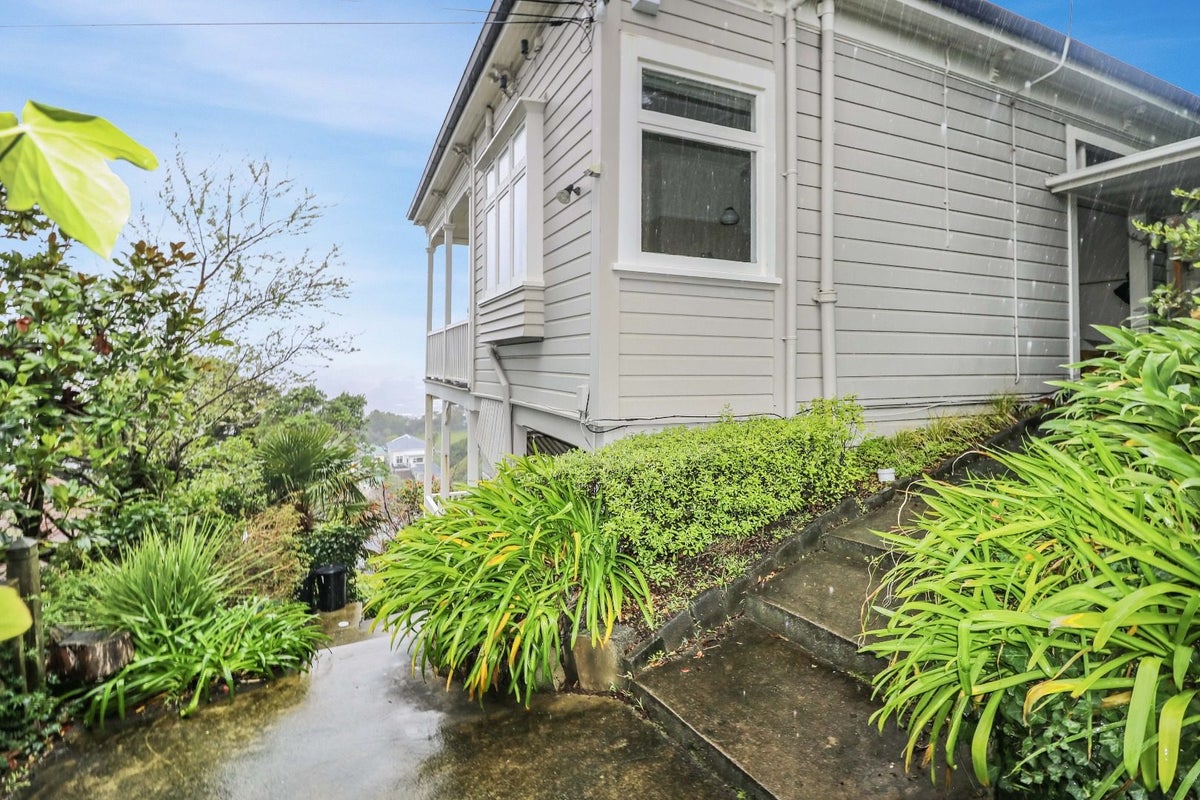 55 Bidwill Street, Mount Cook, Wellington - Carousel 1