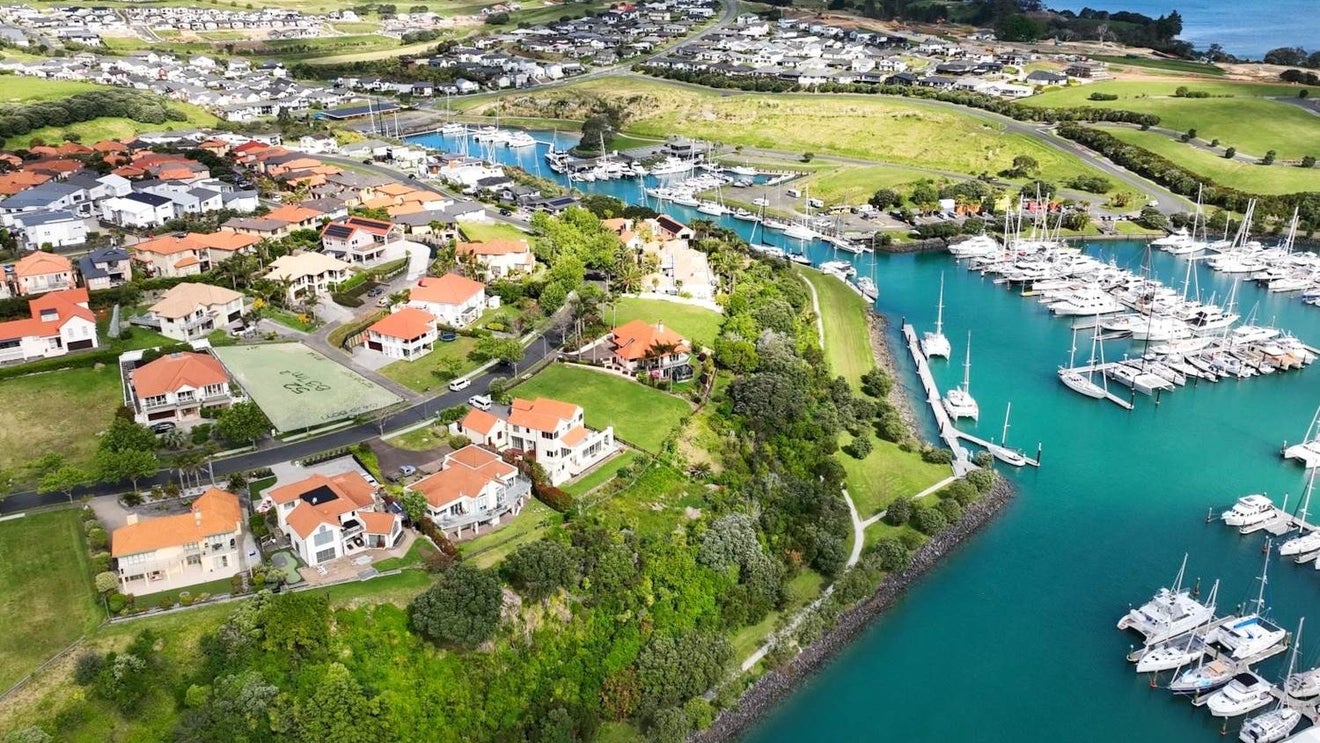 41 Voyager Drive, Gulf Harbour, Whangaparaoa - Carousel 1
