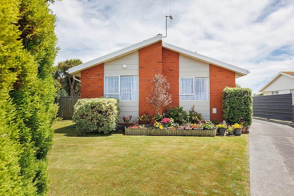 20 Rutland Place, Milson, Palmerston North - Carousel 21