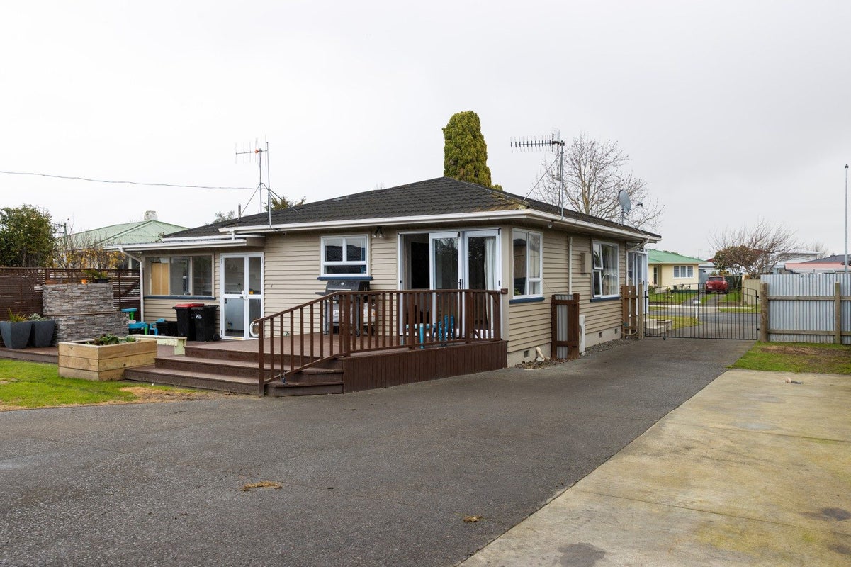 43 Bill Hercock Street, Pirimai, Napier - Carousel 1