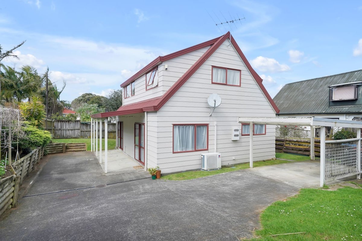 36A Dornwell Road, Mount Roskill, Auckland - Carousel 2