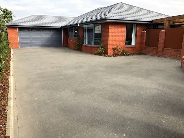 152A Lincoln Road, Addington, Christchurch - Carousel 1