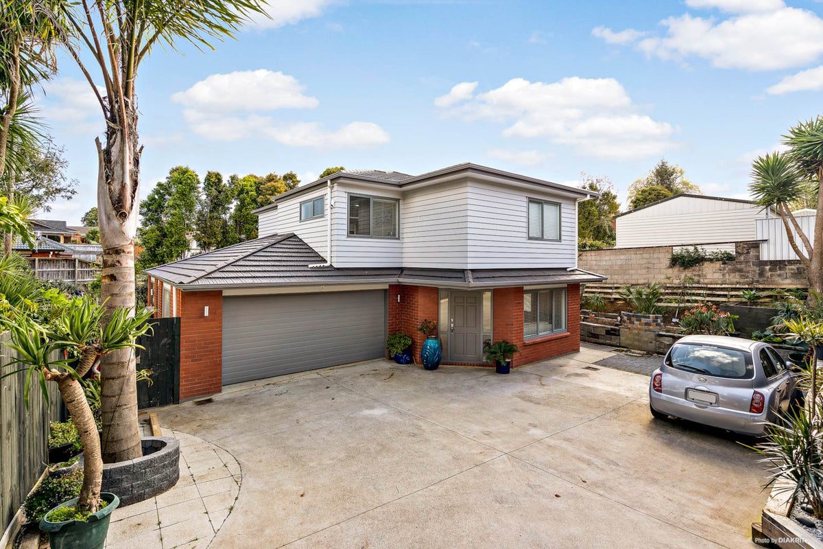 27A Andrew Road, Howick, Auckland - Carousel 1