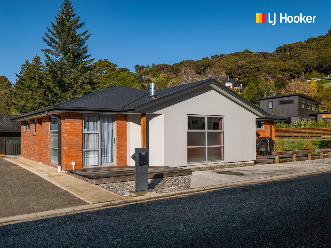 5 Fred Hollows Way, LEITH VALLEY, DUNEDIN - Carousel 2