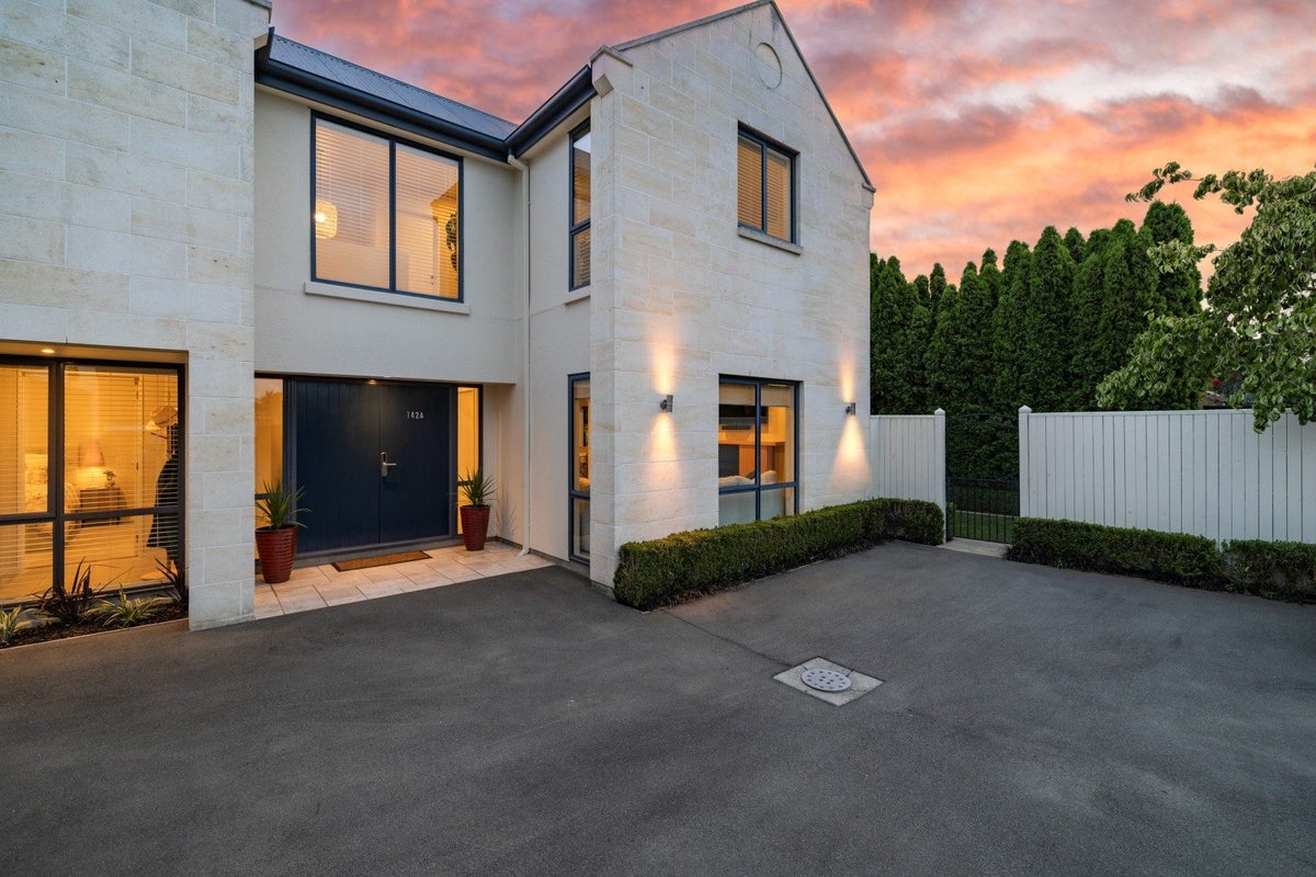 142A Innes Road, St Albans, Christchurch - Carousel 26