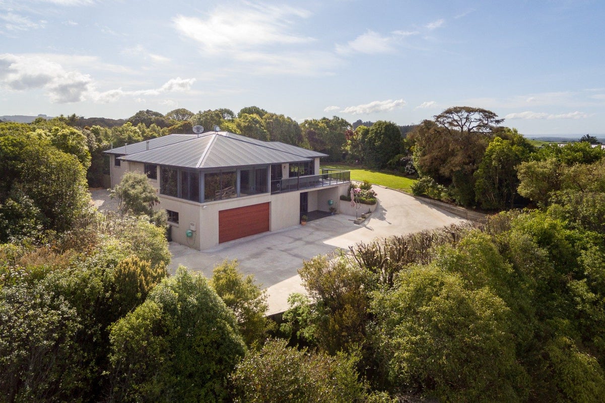 4 Miro Street, Balclutha - Carousel 2
