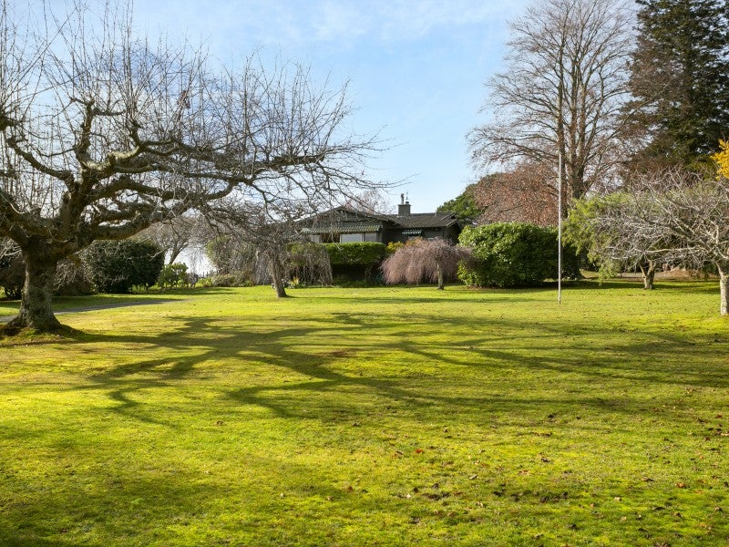 150 Lake Terrace, Hilltop, Taupo - Carousel 1