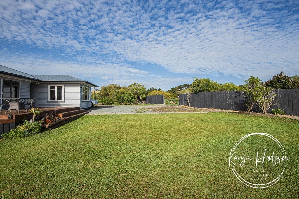 2083A Paparoa Valley Road, Paparoa - Carousel 21
