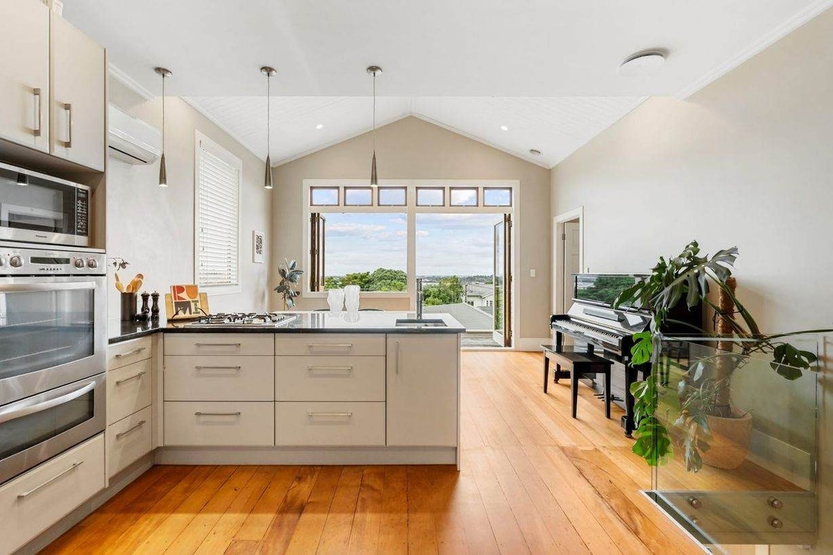 67 Athens Road, Onehunga, Auckland - Carousel 2