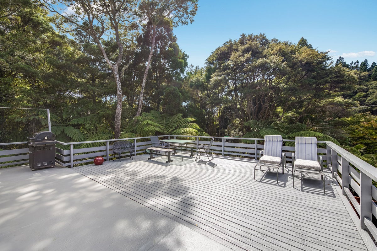 127 Konini Road, Titirangi, Auckland - Carousel 5