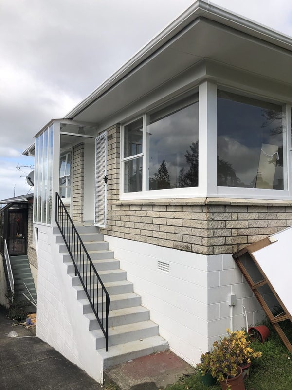1/36 Girrahween Drive, Totara Vale, Auckland - Carousel 2