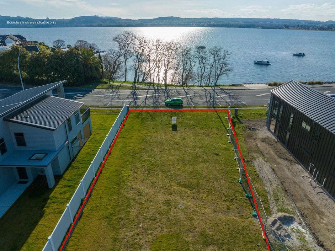 5/3 Tremaine Avenue, Two Mile Bay, Taupo - Carousel 2