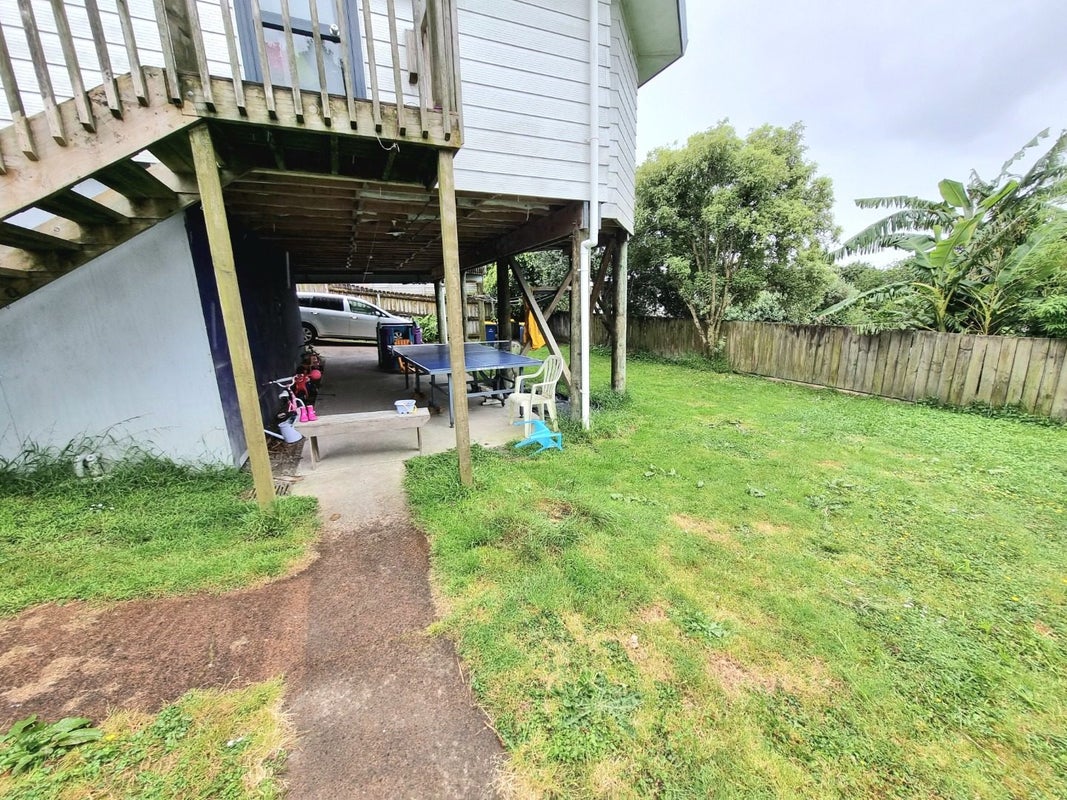 3/21 Te Atatu Road, Te Atatu South, Auckland - Carousel 2