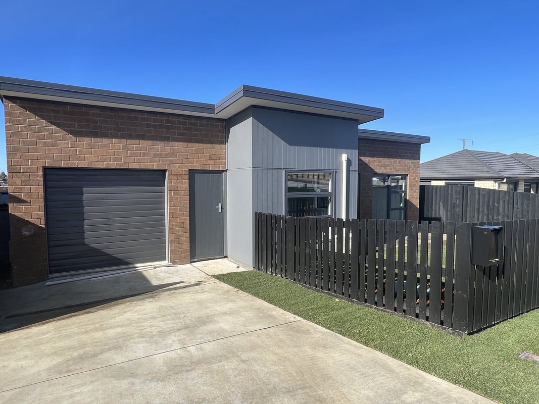 88 Pragma Rise, Huntington, Hamilton - Carousel 1