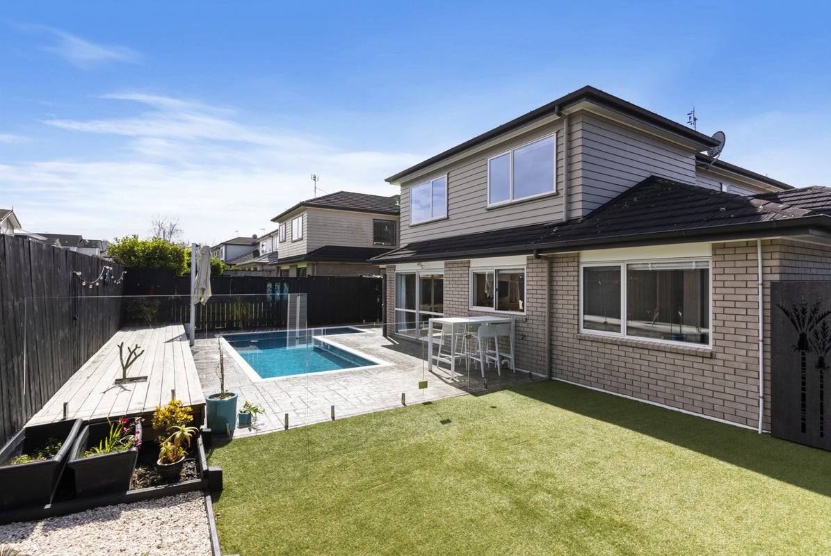 79 Pickaberry Avenue, Karaka, Papakura - Carousel 2
