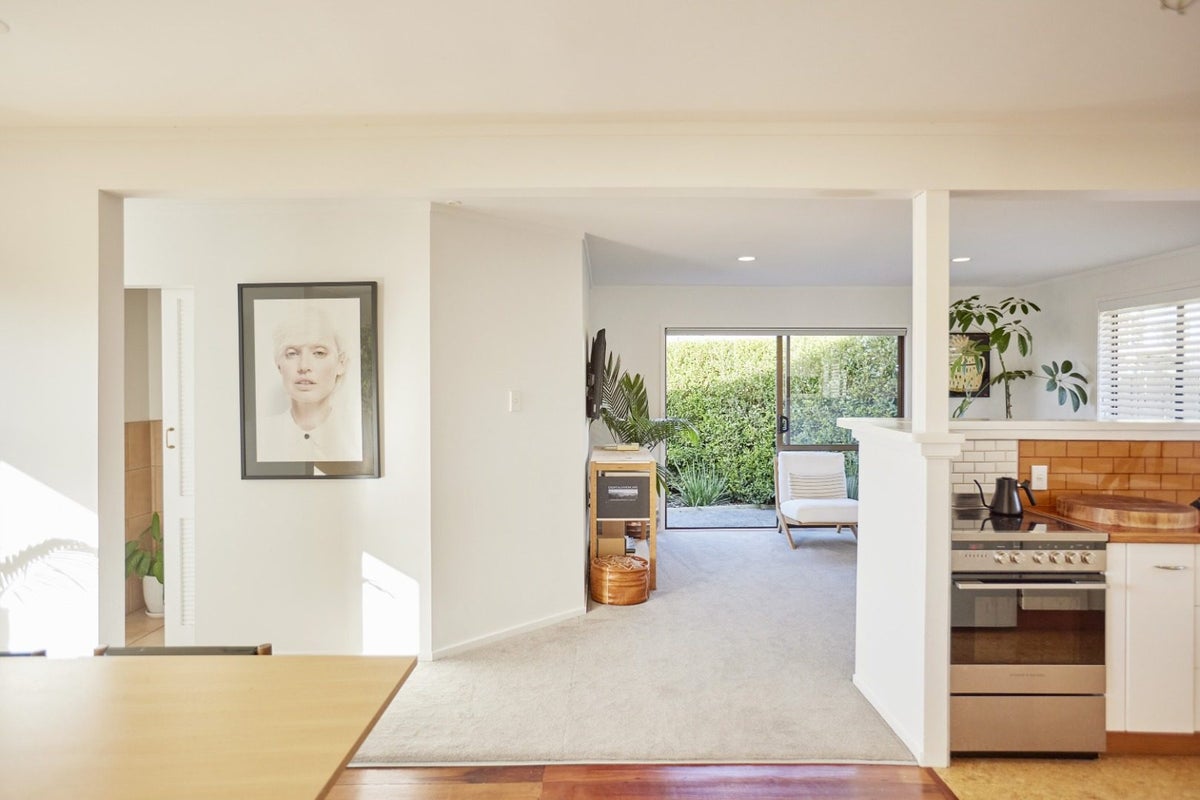 1/55 Mcleod Road, Te Atatu South, Auckland - Carousel 2