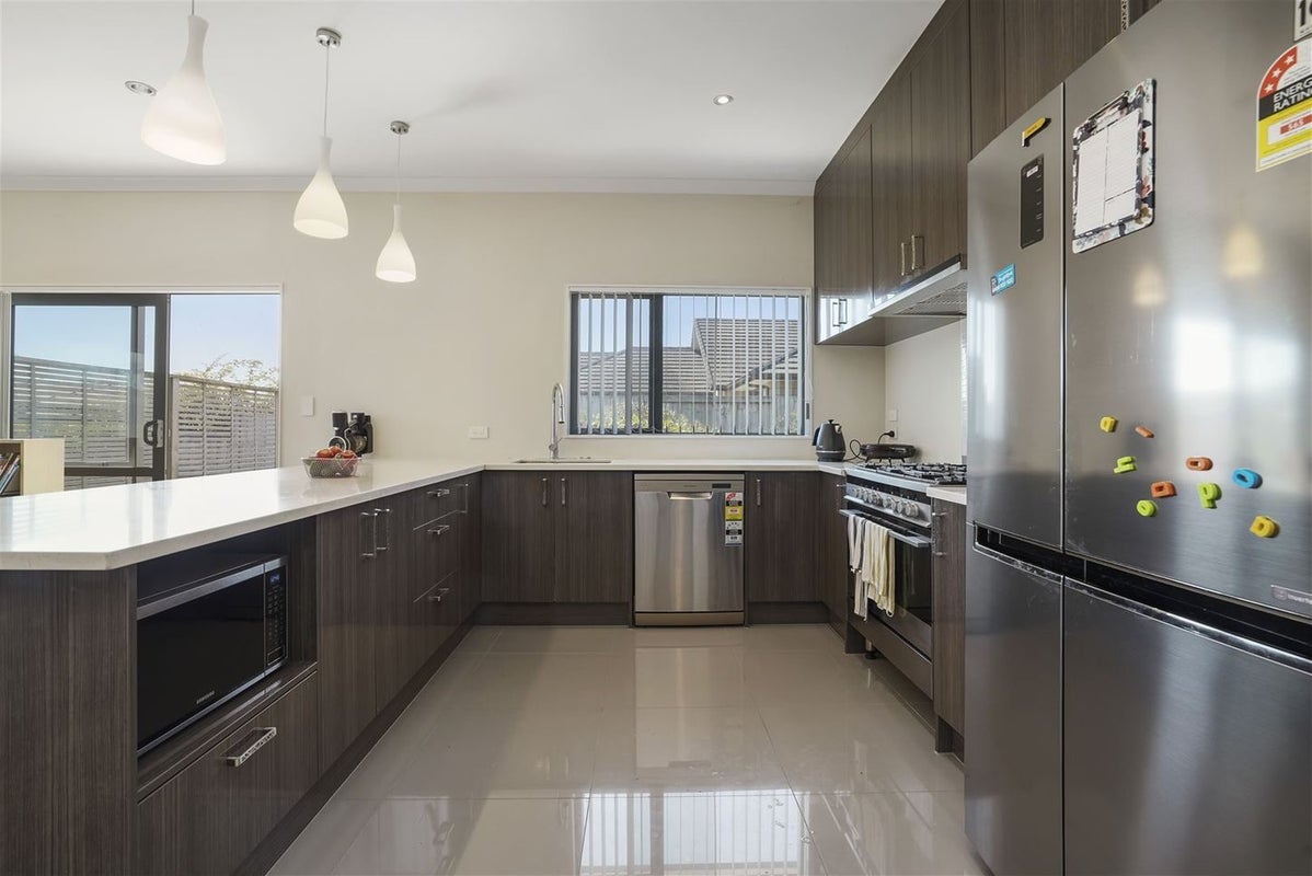 20 Arista Way, Rototuna North, Hamilton - Carousel 2