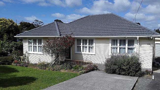 408 Glenfield Road, Glenfield, Auckland - Carousel 13