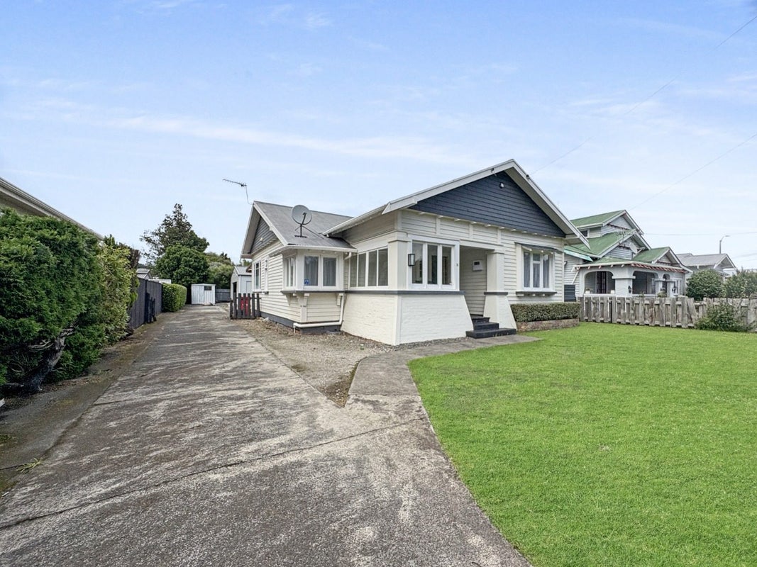 36 Jones Street, Whanganui East, Whanganui - Carousel 1