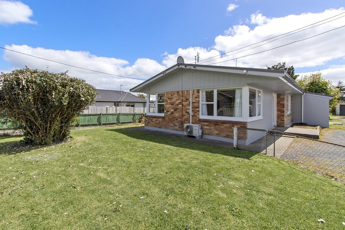 70A Tawa Street, Melville, Hamilton - Carousel 1