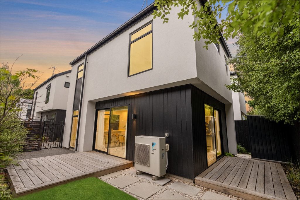 2/10 Brockworth Place, Riccarton, Christchurch - Carousel 2