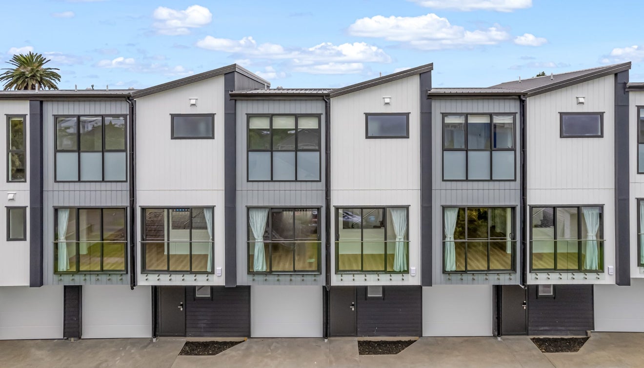 54 Te Koa Road, Panmure, Auckland - Carousel 1