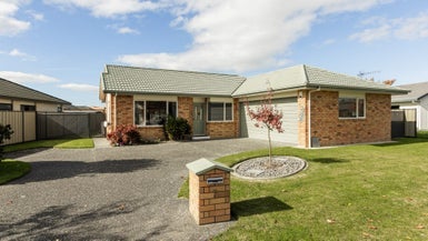 7 Forbury Way, Taradale, Napier - Carousel 1