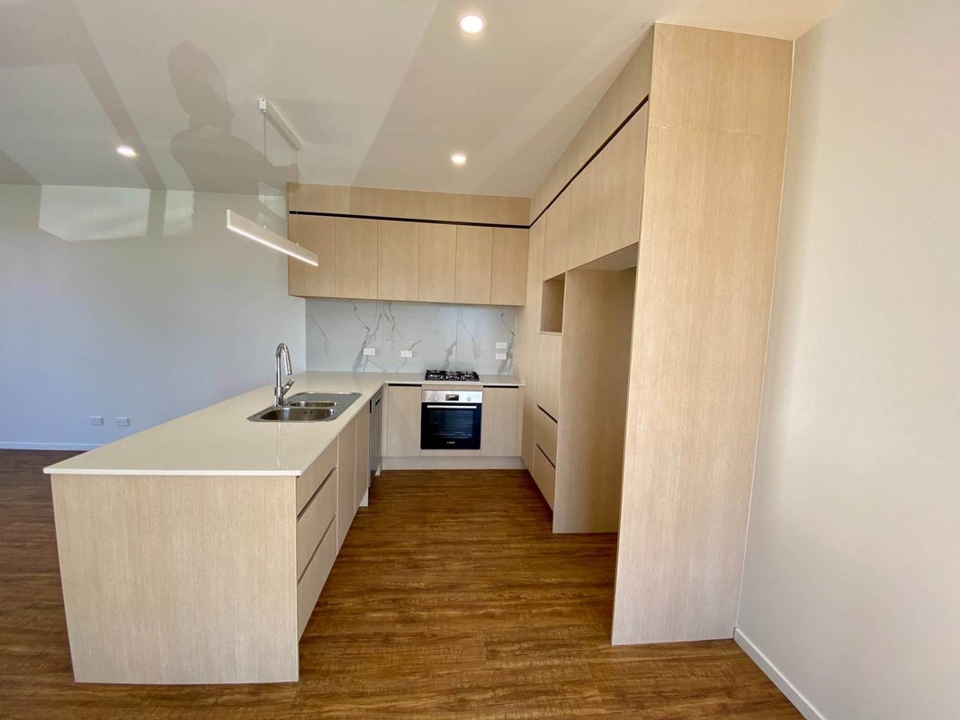 1/954 East Coast Road, Northcross, Auckland - Carousel 2