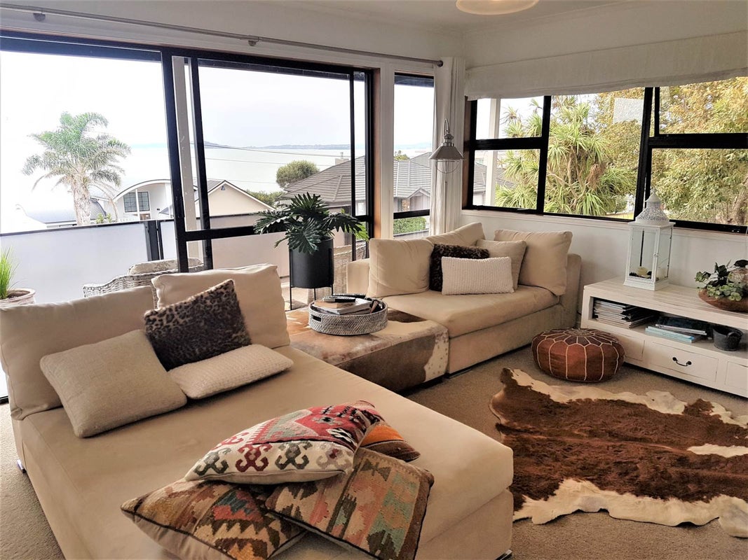 2 Puriri Road, Beachlands, Auckland - Carousel 2