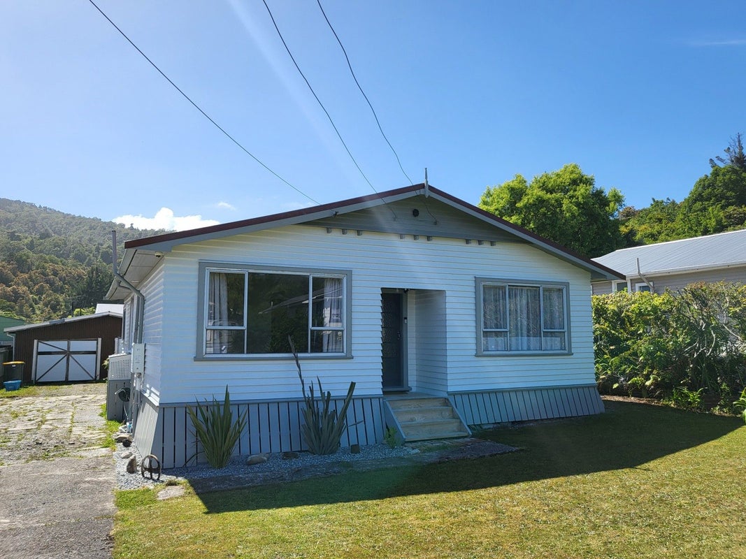 4 Sutherland Street, Dunollie, Runanga - Carousel 1
