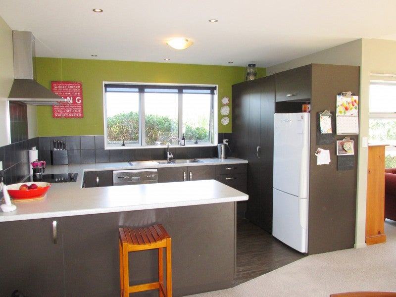 3 Waka Tete Place, Waitarere, Levin - Carousel 2