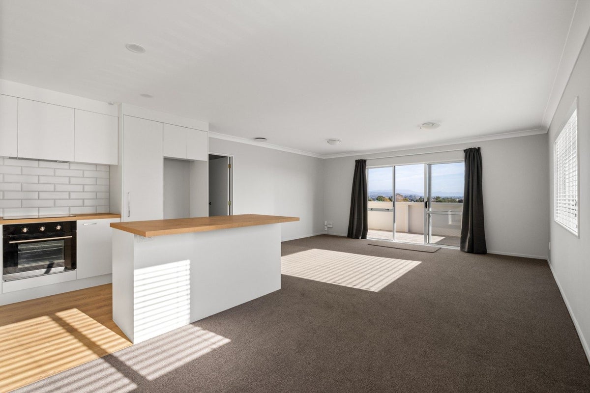 29B Meander Drive, Welcome Bay, Tauranga - Carousel 1
