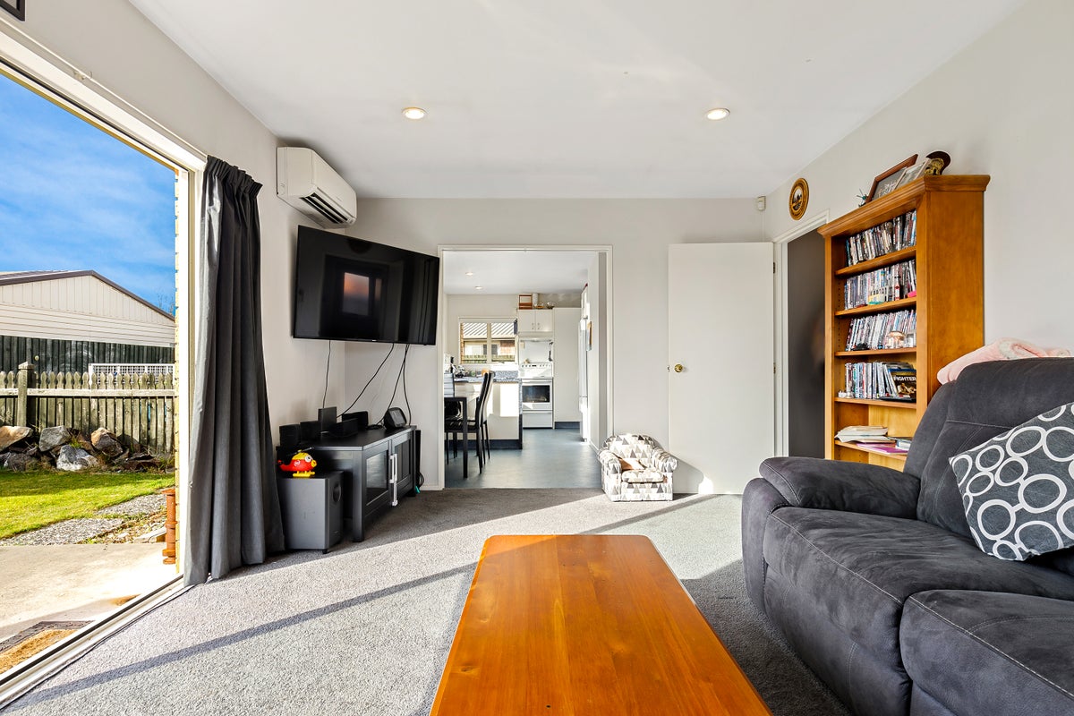 371C Pages Road, Aranui, Christchurch - Carousel 2