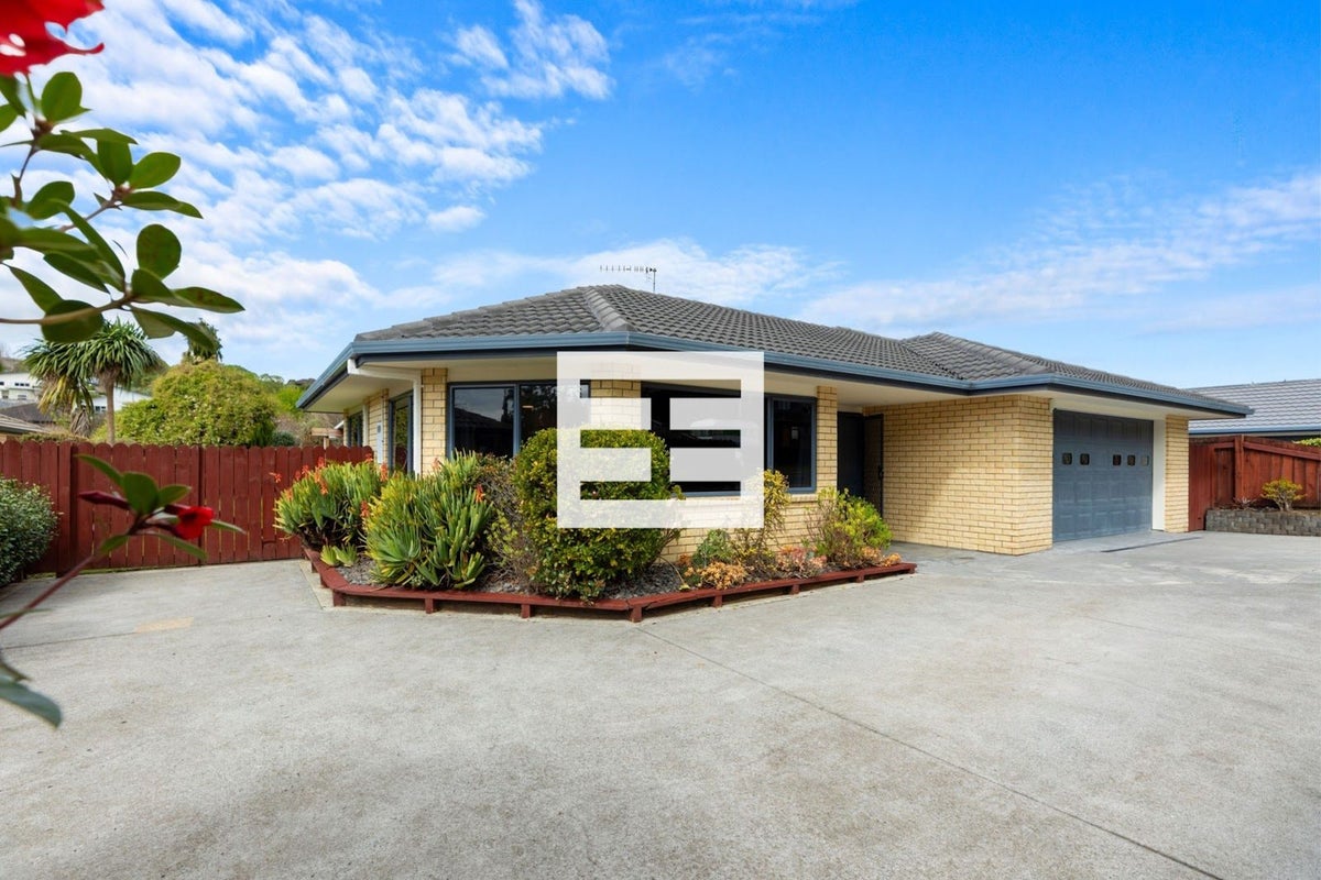 215 Cheyne Road, Pyes Pa, Tauranga - Carousel 1