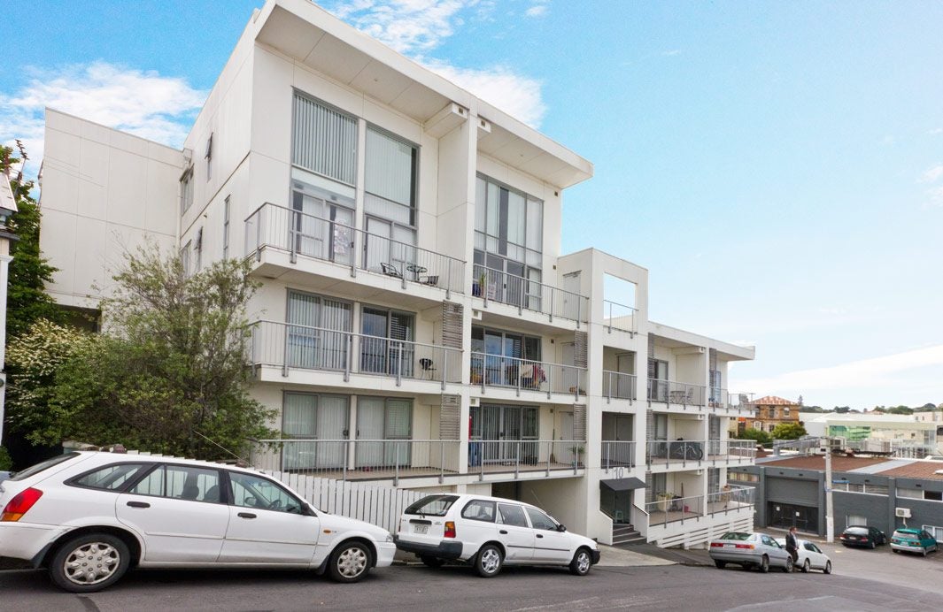 104/10 Flower Street, Eden Terrace, Auckland - Carousel 1