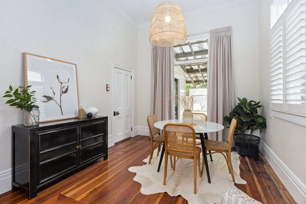 12 Faraday Street, Hospital Hill, Napier - Carousel 2