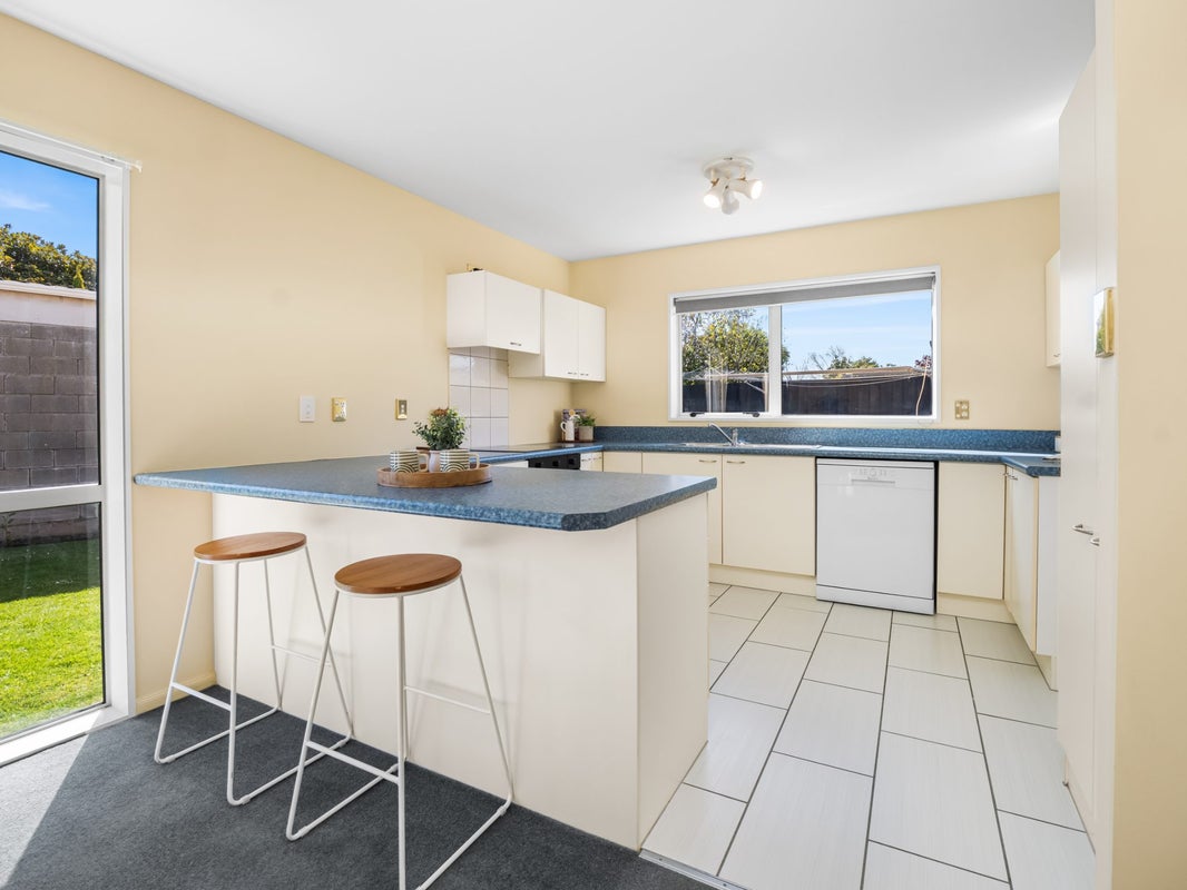 2 Warner Place, Heathcote Valley, Christchurch - Carousel 2