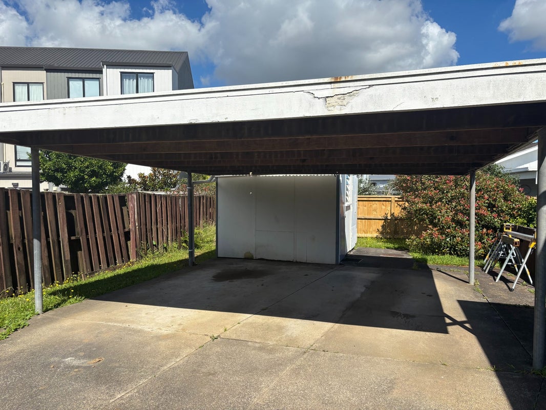 1/16 Stanniland Street, Sunnyhills, Auckland - Carousel 11