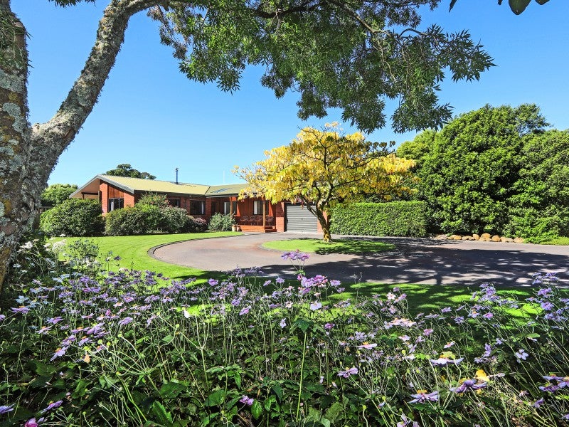 14 Scarrott Road, Bay View, Napier - Carousel 2